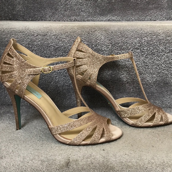 Glittered Heels (10) - Picture 3 of 8